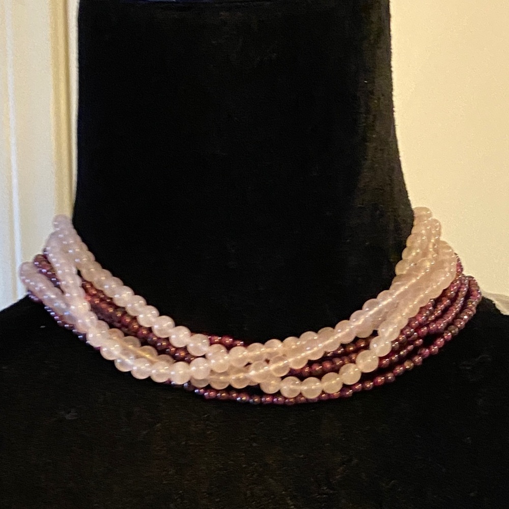 Garnet /Rose QuartzBead Vintage Choker w 14k Gold clasp w safety. Circa 1970